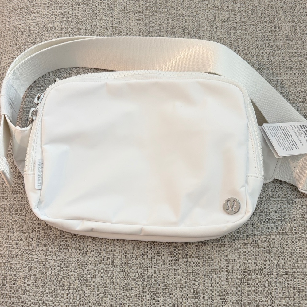 lululemon athletica White everywhere Crossbody Belt Bag with long strap